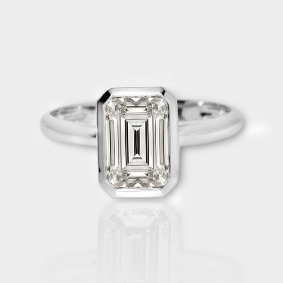 2 Carat Lab Grown Diamond Ring - Picture 2 of 8